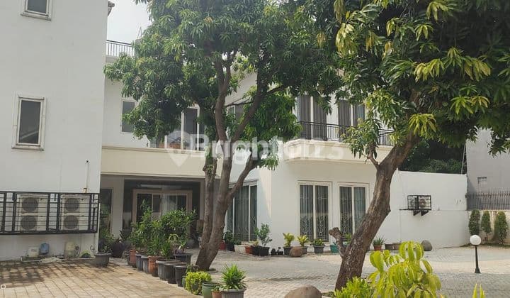 RUMAH SUPER MEWAH PLUIT