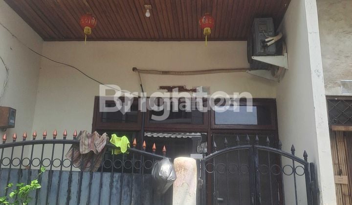 RUMAH 2 LANTAI PADEMANGAN