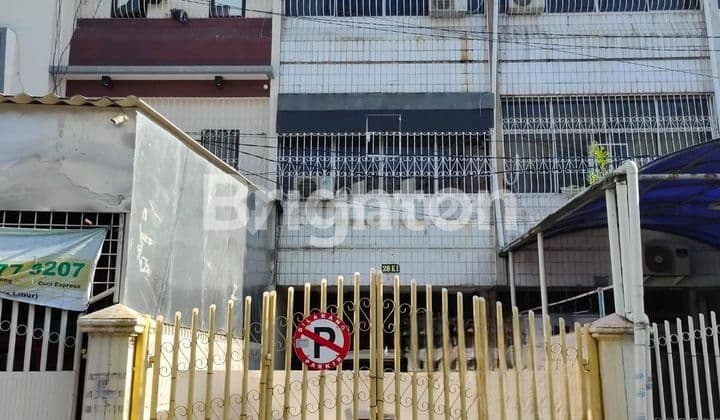 RUMAH 3 1/2 LANTAI SIAP HUNI KARTINI