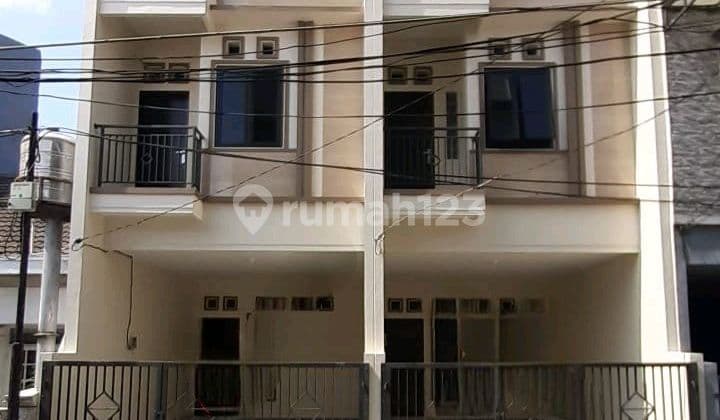 Newly Built 3-Story House in Tanjung Duren