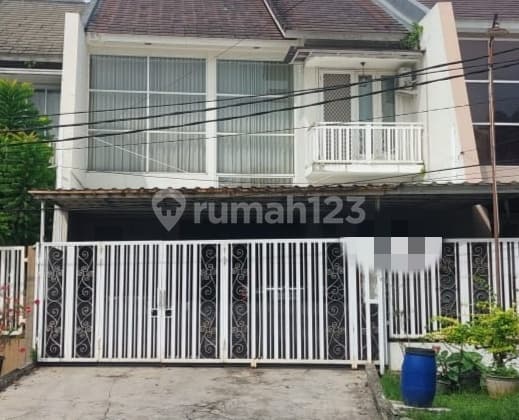 Minimalist Beautiful House Ready to Occupy in Boulevard Road Complex