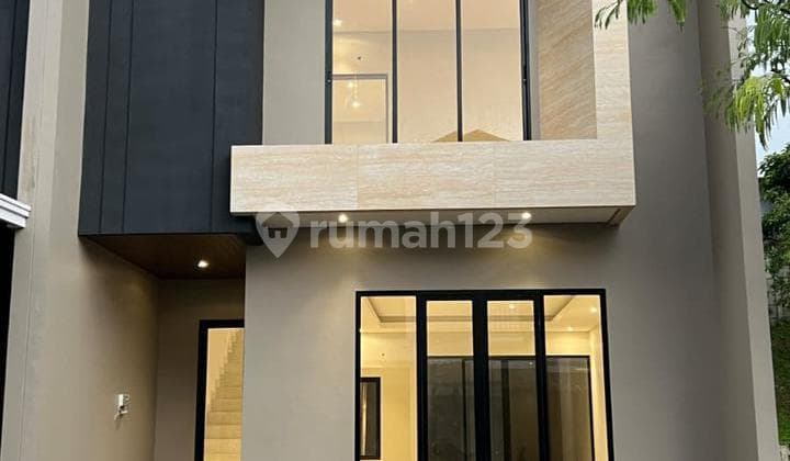 Rumah Rapi Siap Huni di Casa Jardin Cengkareng, Jakarta Barat