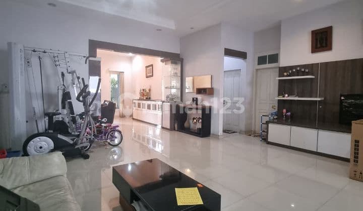 Dijual Rumah Bagus di Pela Mampang, Kemang, Jakarta Selatan