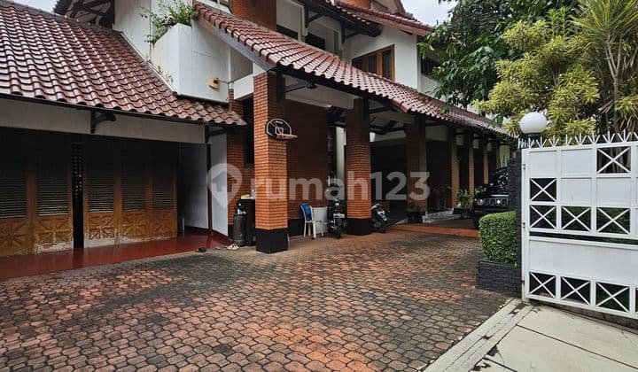 DIJUAL RUMAH DI PONDOK INDAH JAKARTA SELATAN