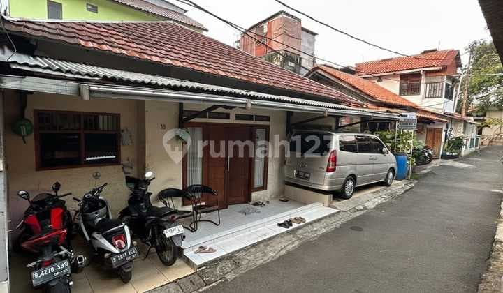 Dijual Rumah Lama Dalam Komplek Area Bintaro Veteran