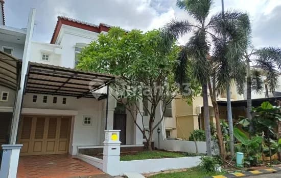 Rumah 2 Lantai Arah Bangunan Utara di Pos Pengumben, Jakarta Barat