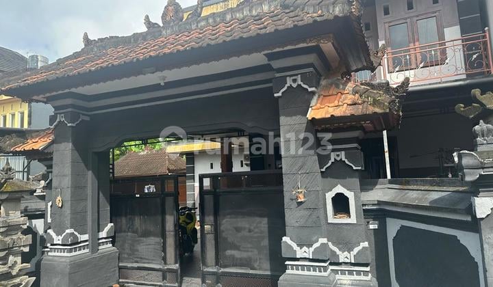 Two-Story Flood-Free House in North Denpasar, Ubung