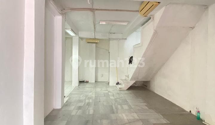 For Rent Shop House in Radio Dalam Size 4x20, Jakarta