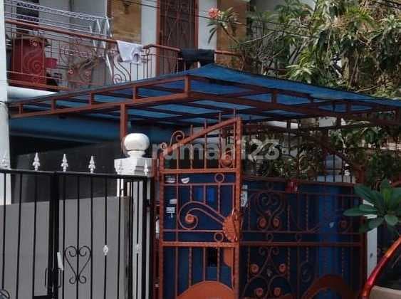 For Sale House in Taman Palem Lestari, West Jakarta