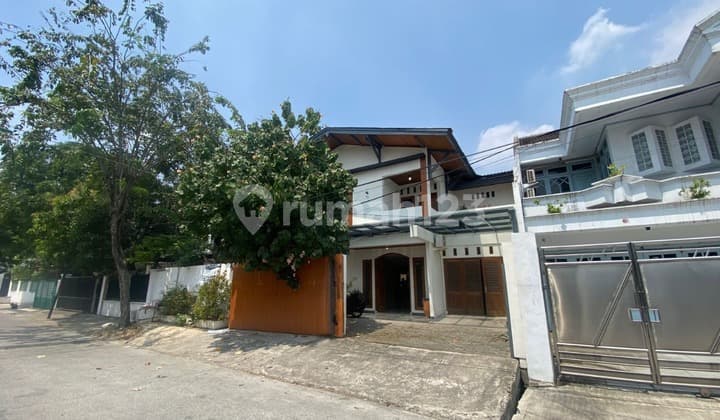 Rumah 2 Lantai Baru Renovasi di Kayu Putih Kayumas, Jakarta Timur Hanya 5 Menit ke Stasiun LRT Kayu Putih