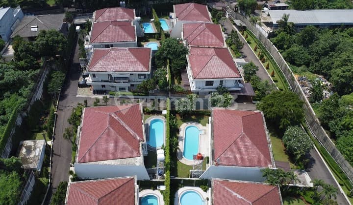 Lahan1,68 Hektar Dengan Bonus Bangunan 5000 m2 Berupa Hunian Townhouse Strategis Di TB Simatupang Jakarta Selatan 73% NJOP