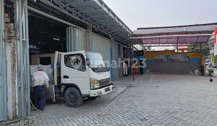 Disewa Gudang 600 M2, Lokasi Strategis Ramai Usaha, di Cawang, Dekat Tol Mt. Haryono
