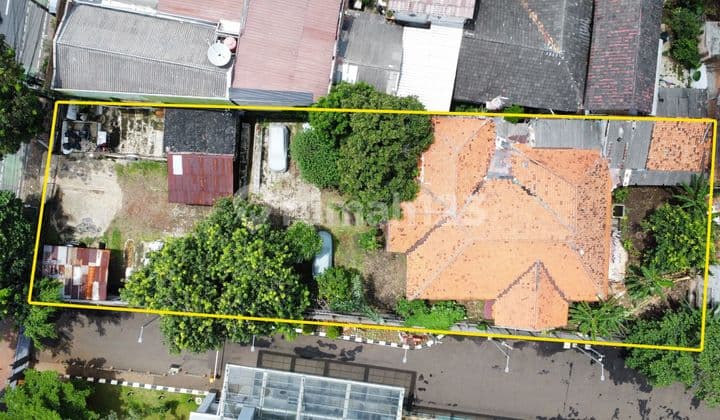 Lahan 1406 m2 Bonus Rumah Sangat Strategis Di Jalan Dewi Sartika, 3 Menit Ke Jl. MT Haryono Dan Cocok Dijadikan Usaha, Dijual 25% Di Atas NJOP