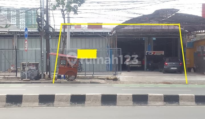 Disewa Gudang 300 M2, Lokasi Komersial Ramai Usaha, di Jl. Dewi Sartika Cawang