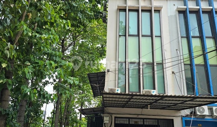 Ruko Daan Mogot Baru Hoek 4x16 Strategis Ramai Hadap Jalan Raya