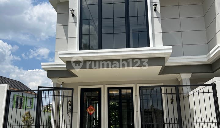 Beautiful House. Including BPHTB. Smart Door Lock. AC, etc. West Jakarta.