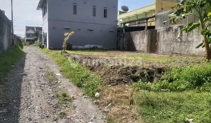 Tanah di Timur Kampus Upn, Cocok Dibangun Kost Ekslusif Luas 226M