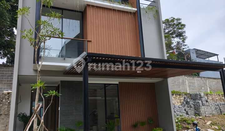 Rumah Baru di Cluster Setra Duta Bandung Banyak Potongan