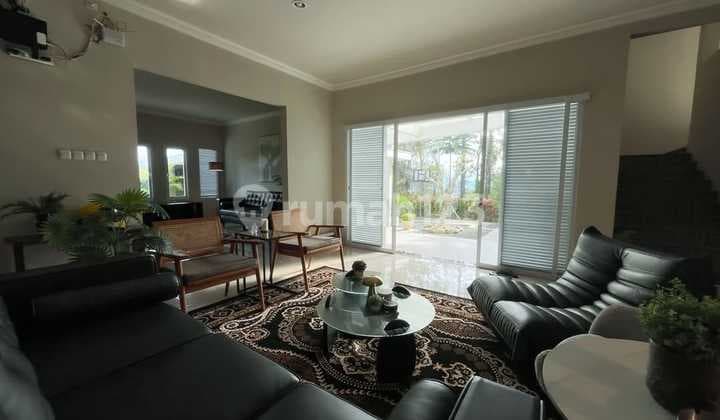 For Sale Newly Built Luxury House in Setiabudi Regency Bandung