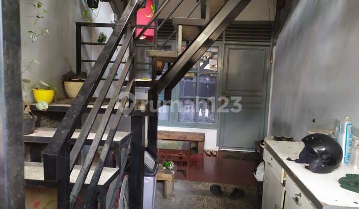 Ruang Usaha Lokasi Ramai I Sarijadi Bandung Frf 020