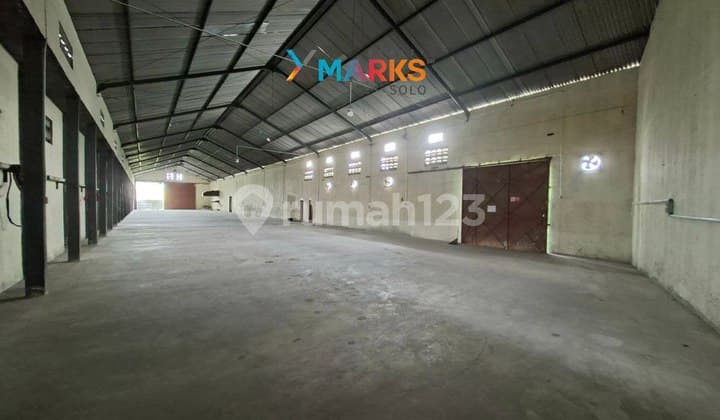 Gudang Murah Siap Pakai Akses kontainer