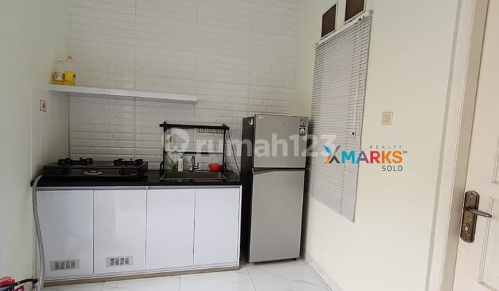 Rumah Modern Minimalis Siap Huni Dekat Mall