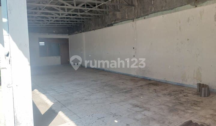 Ruang Usaha Tengah Kota Jl Slamet Riyadi Cocok Untuk Usaha