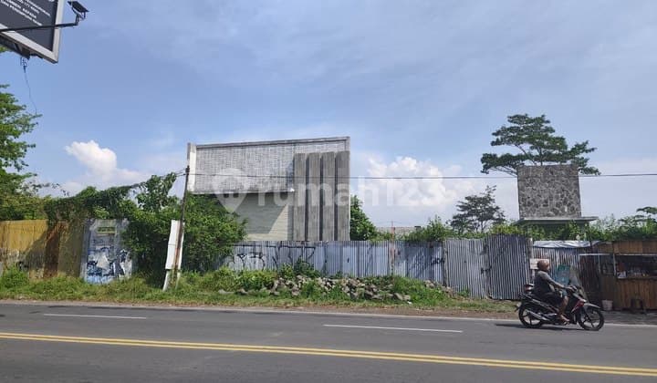 For Rent Strategic Land on Jl Adi Sucipto