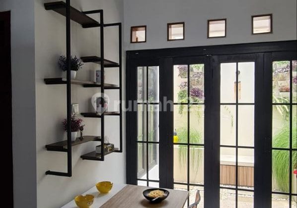 Rumah Cantik Siap Huni di Gentan — Semi Furnished & Lokasi Strategis!
