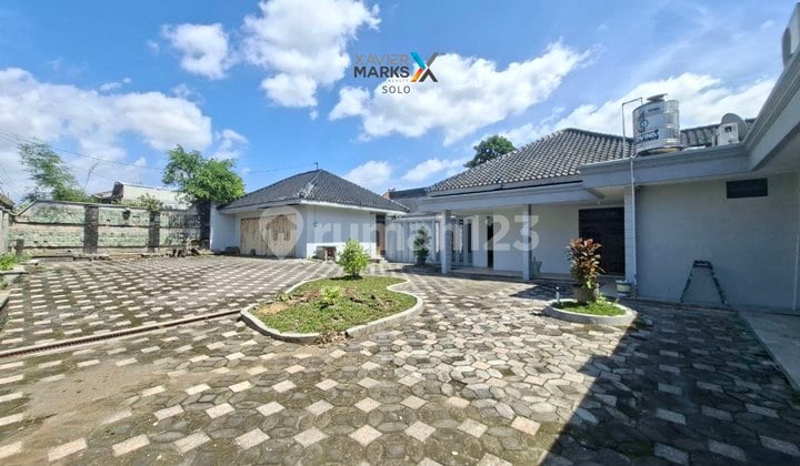 Jarang Banget! Rumah Besar di Area Super Strategis!