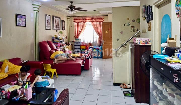 Dijual Rumah Siap Huni di Taman palem Lestari 6x120