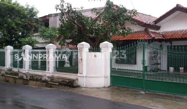 Rumah Siap Huni Strategis di Ceger Jakarta Timur