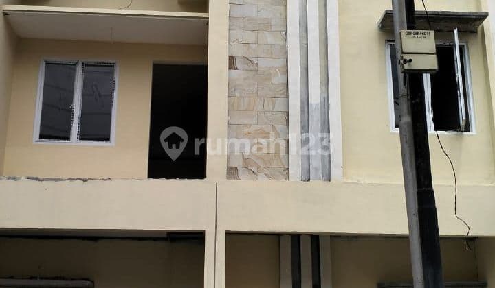 Rumah Cluster Nempel Stasiun Lrt Ciracas Jakarta Timur