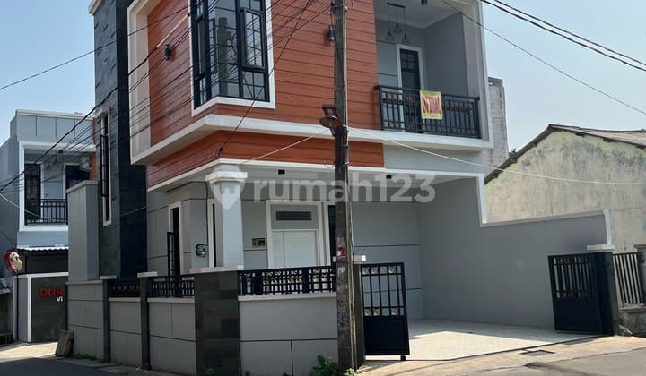 Rumah Siap Huni Strategis Dekat Gerbang Tol Sawangan Depok