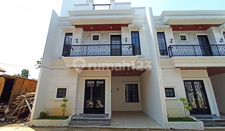 Ready-to-Occupy House in a Cluster at Pancoran Mas, Depok