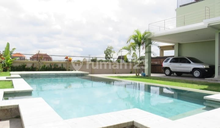 Modern Villa With Rice Field View In North Canggu, Bali