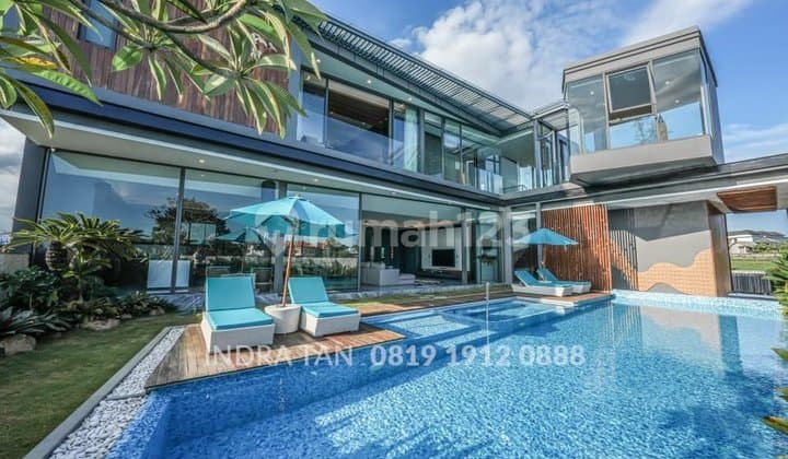 Beautiful Minimalist Modern Mix Industrial Villa At Umalas, Bali