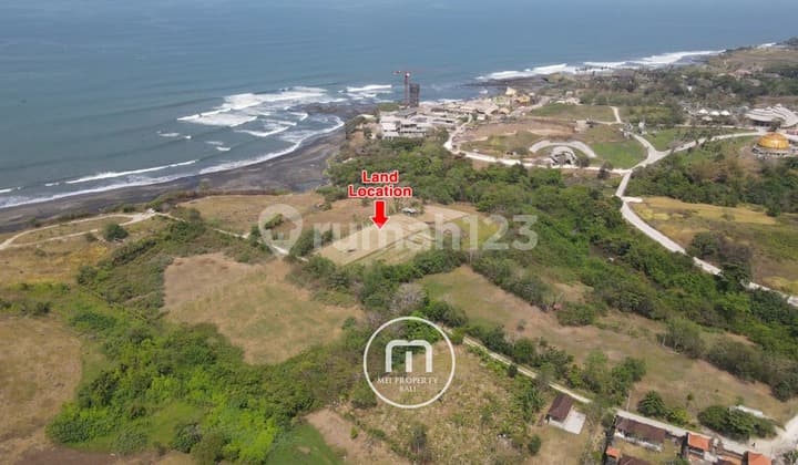 Tanah Premium Depan Area Pantai Dekat ke Nuanu di Cemagi, Bali
