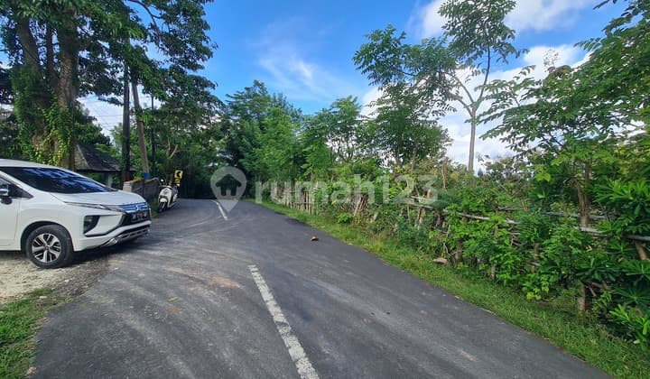 Tanah Komersil Area Villa Pinggir Jalan Raya Pecatu Uluwatu, Bali