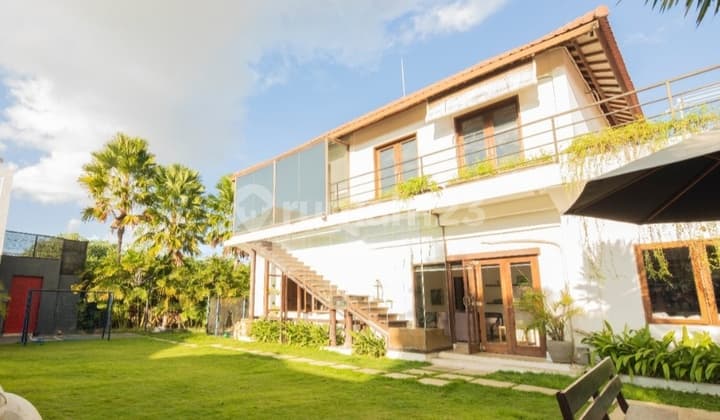 Freehold Villa Close To The Beach In Prime Area Of Canggu, Bali