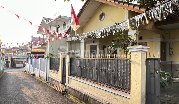 RUMAH CANTIK CIMAHI BANDUNG, LOKASI PUSAT KOTA, DEKAT KEMANA MANA