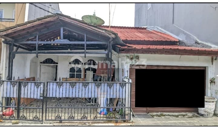 RUMAH DI KOMPLEK DPR 2 KEBON JERUK, LOKASI STRATEGIS, SERTIFIKAT SHM