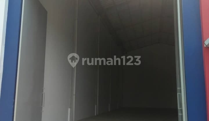 Disewakan Gudang Rapi Parkir Kontainer Ada Kantor Dekat Bandara