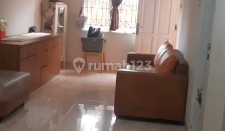 Rumah Cantik 2Lt 3Kt Gading Serpong Siap Huni