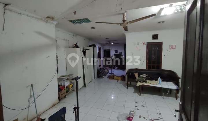 For Sale Land-Based House Suitable for Boarding, Rental in Pasar Minggu