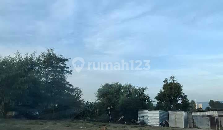 Dijual Tanah Komersil Bentuk Kotak SHM Pinggir Jalan Raya Strategis di Bogor