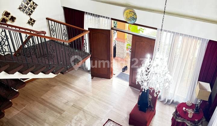 Dijual Rumah Asri Cantik Bersih Terawat di Menteng Jakarta Pusat