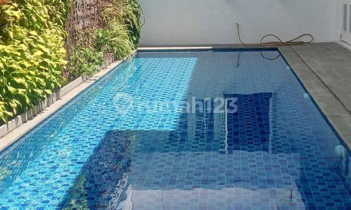 Rumah Baru Renovasi Design Modern di Menteng Jakarta Pusat