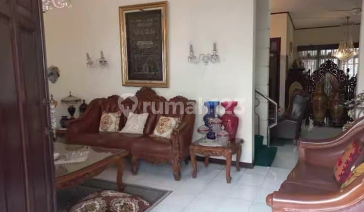 Dijual Rumah Strategis Bebas Banjir di Kebayoran Baru Jakarta Selatan