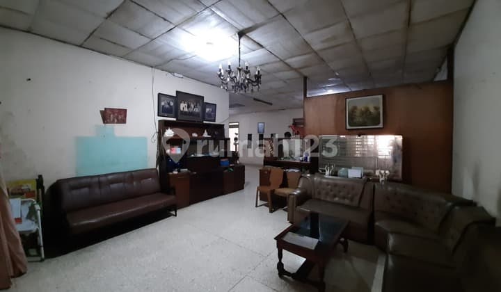 Dijual Lahan bonus Bangunan SHM Pinggir Jalan Utama di Tajur Bogor